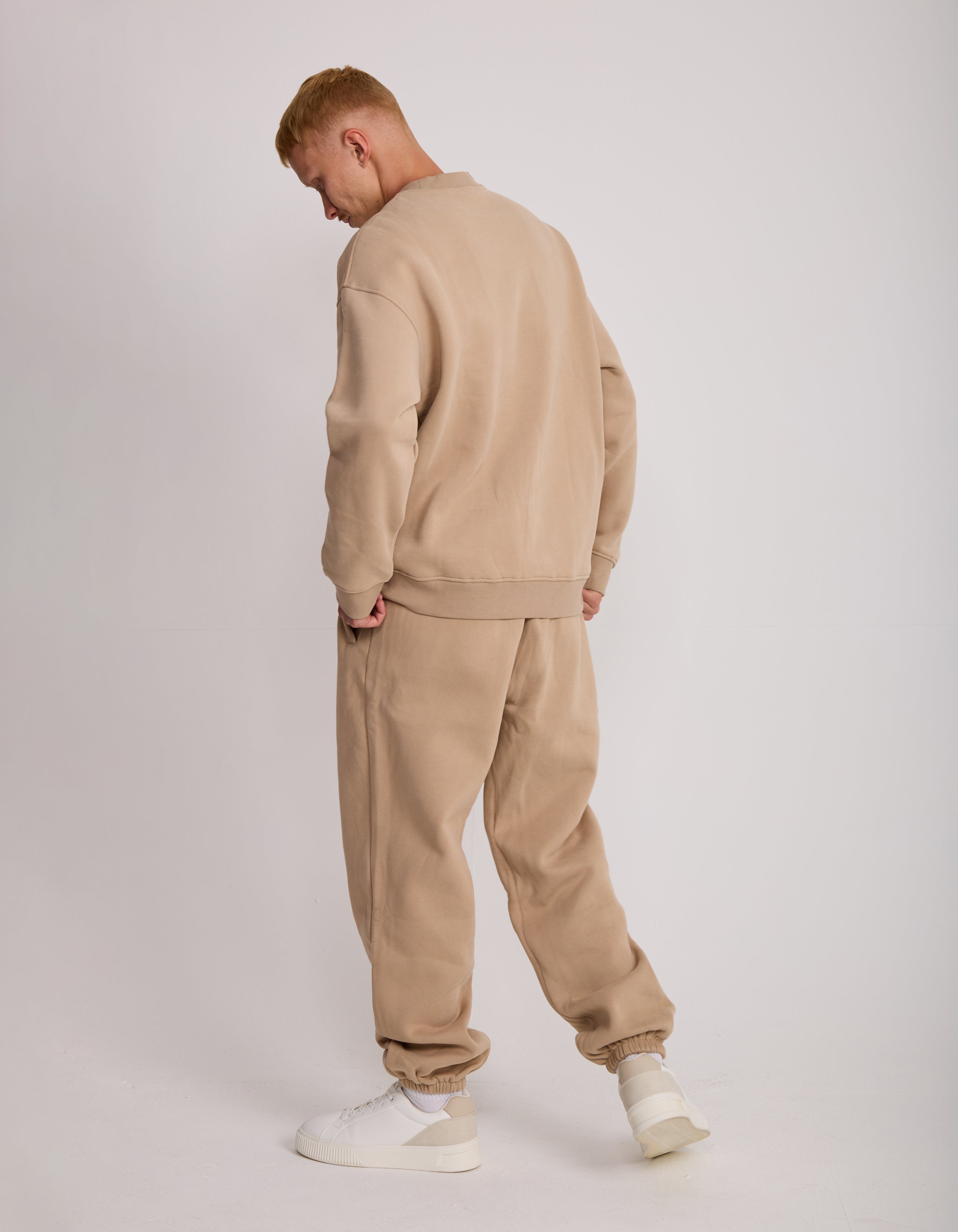 JOGGERS