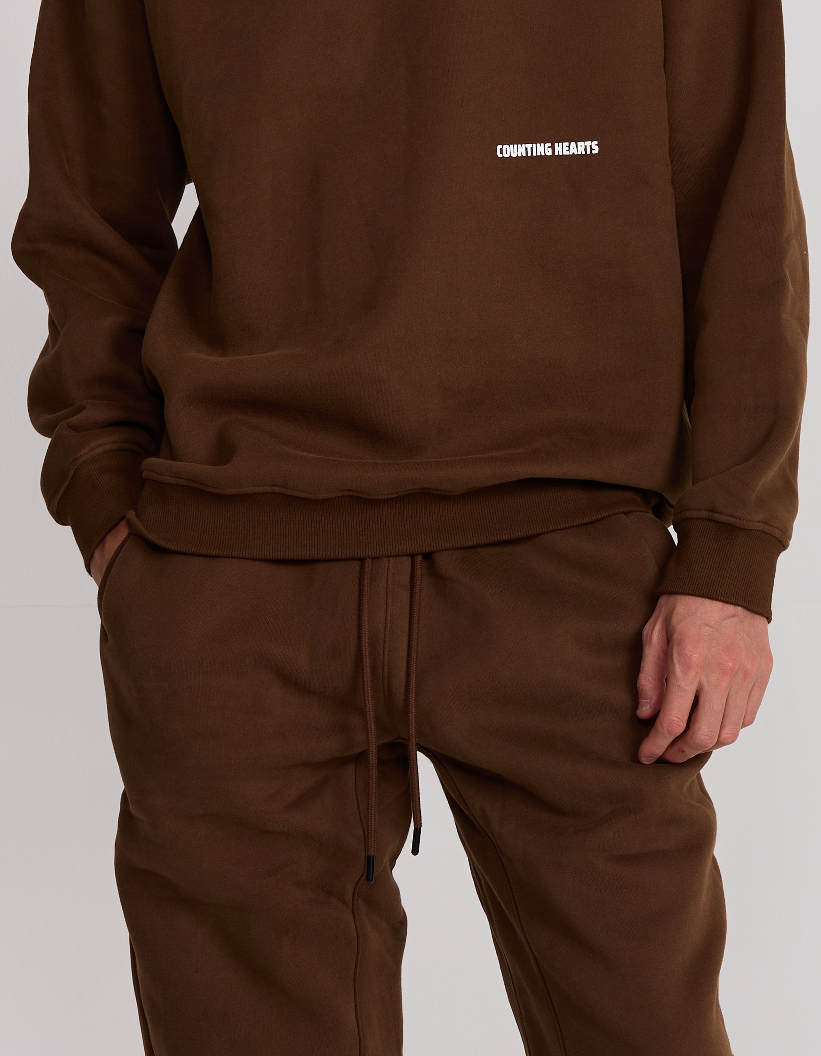 JOGGERS
