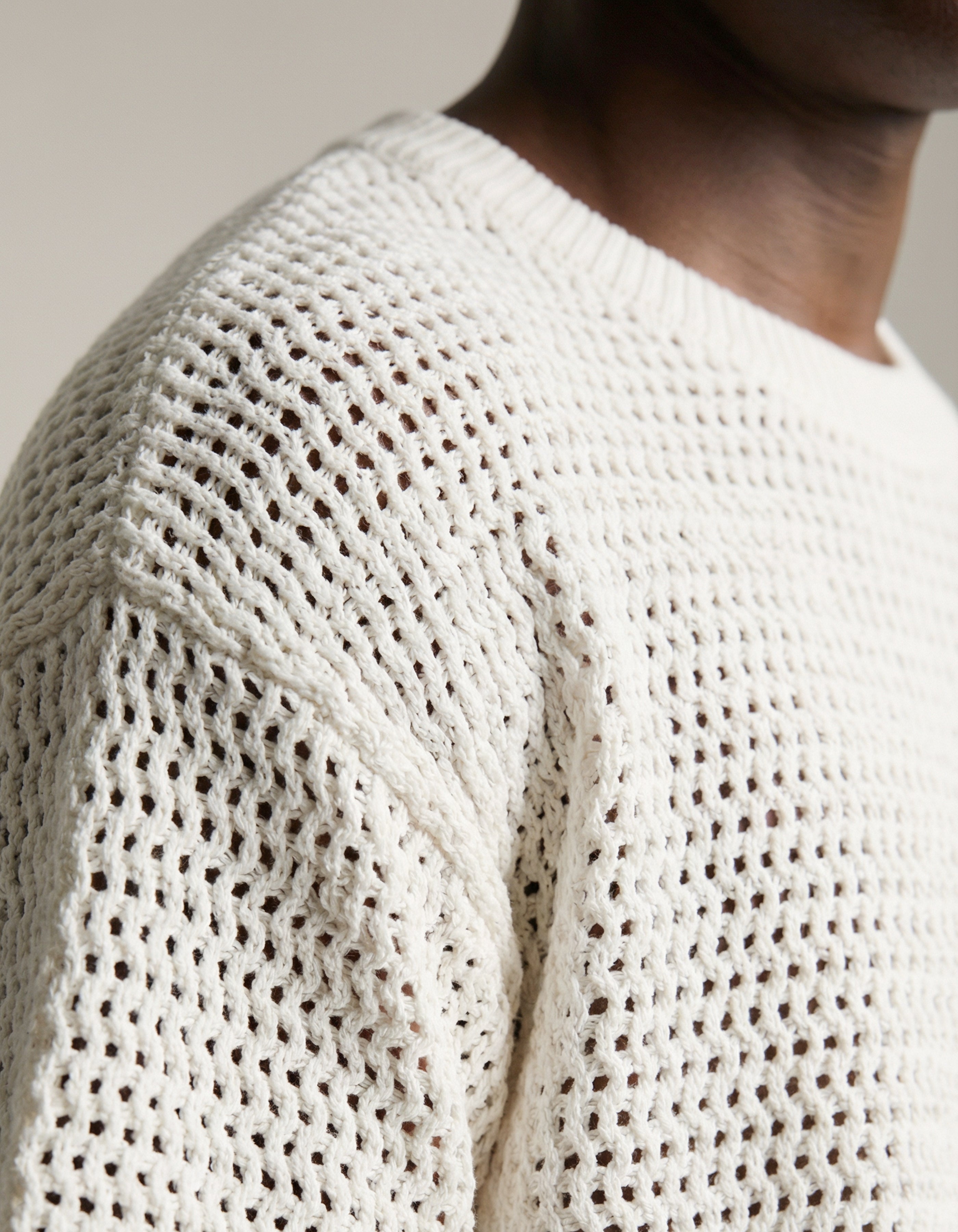 CROCHET TEE