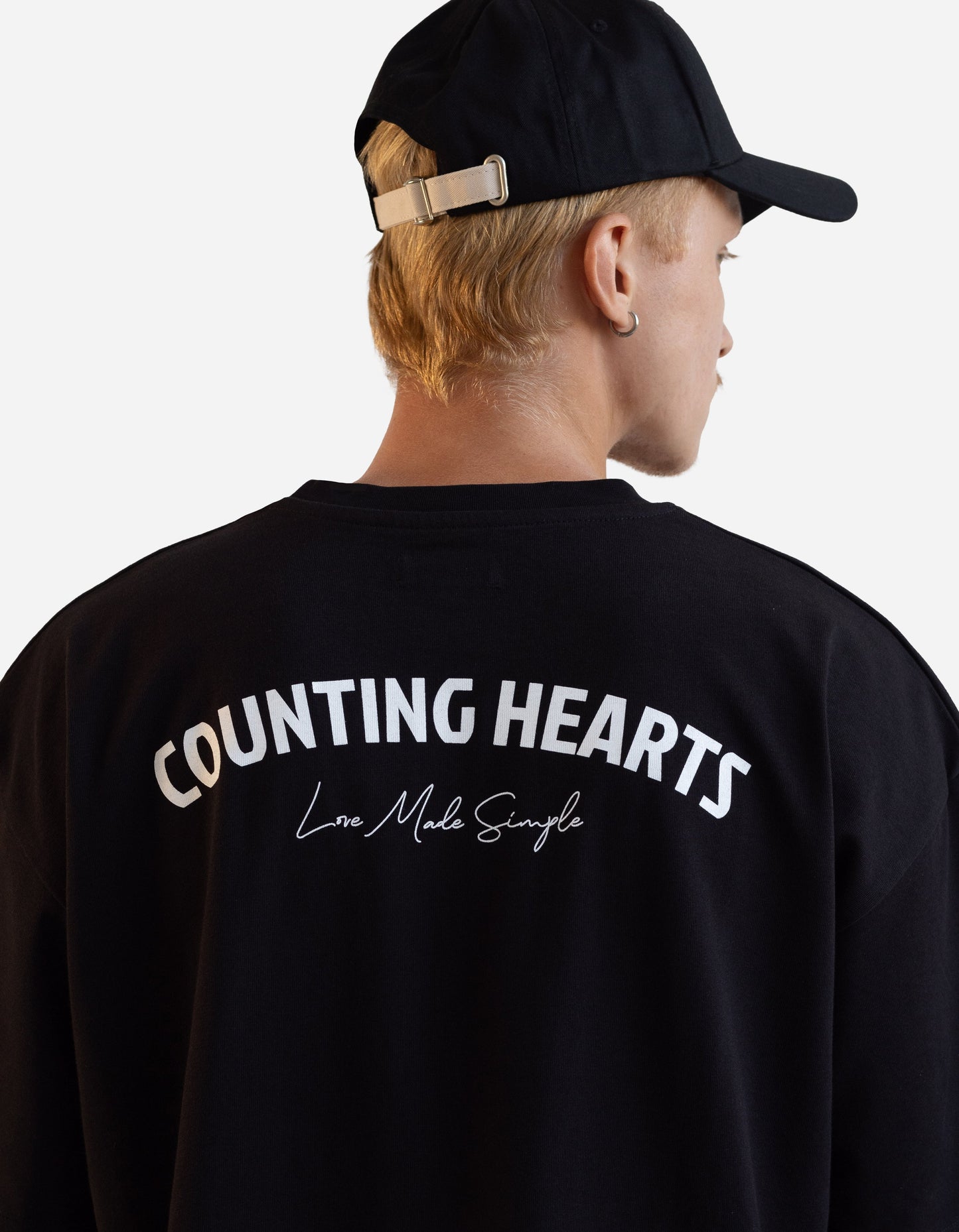 Front Heart / Black Boxy T-shirt - Counting Hearts