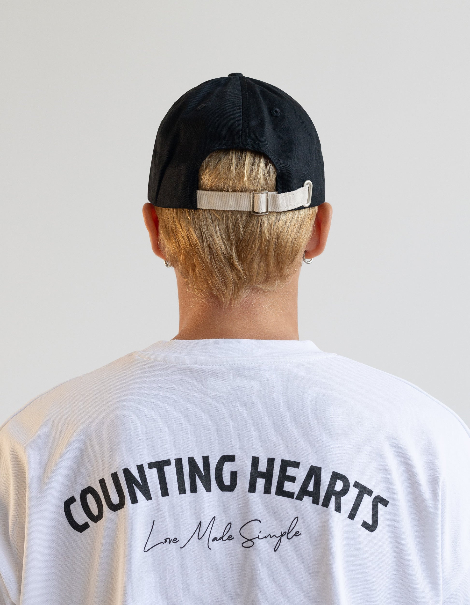 Front Heart / White Boxy T-shirt - Counting Hearts