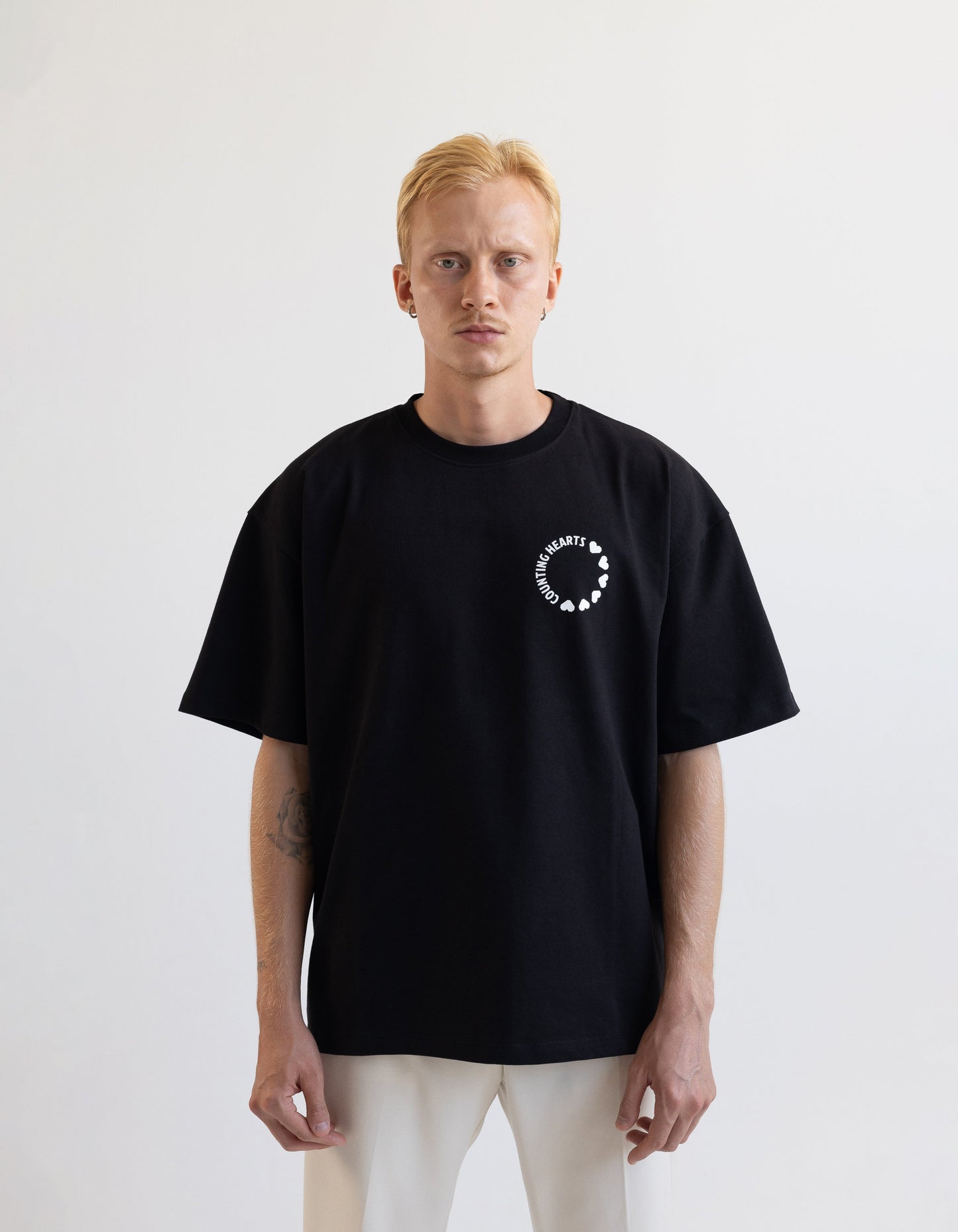 Heart Loop / Black Boxy T-shirt - Counting Hearts