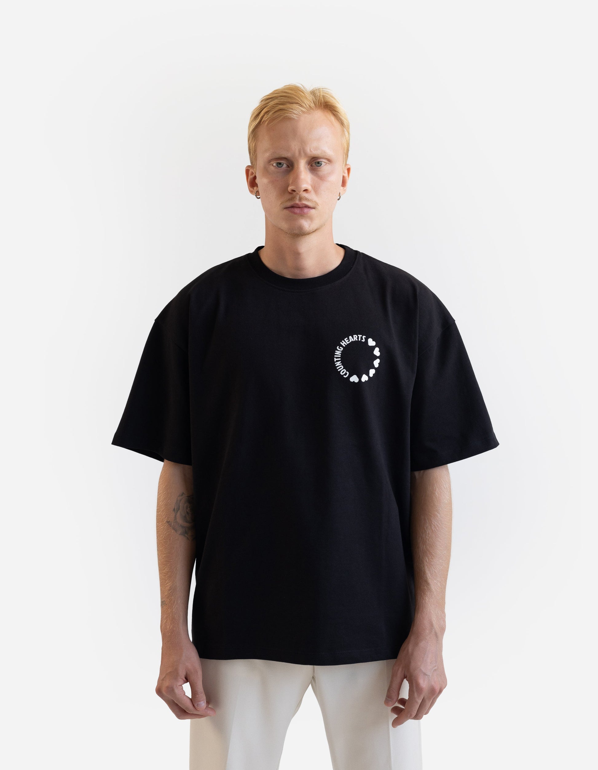 Heart Loop / Black Boxy T-shirt - Counting Hearts